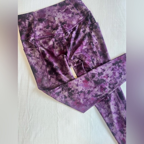 NWOT Athleta Purple Tie Dye Salutation II SET - 7/8 stash leggings and bra sz SM - Picture 3 of 9